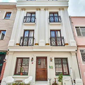 Kumru Istanbul