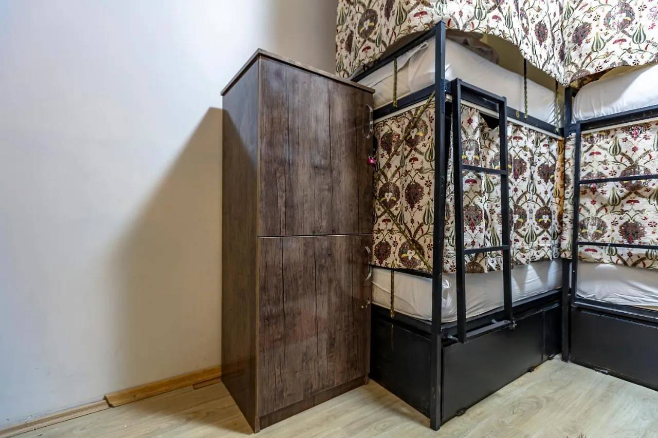 Stanpoli Hostel Стамбул