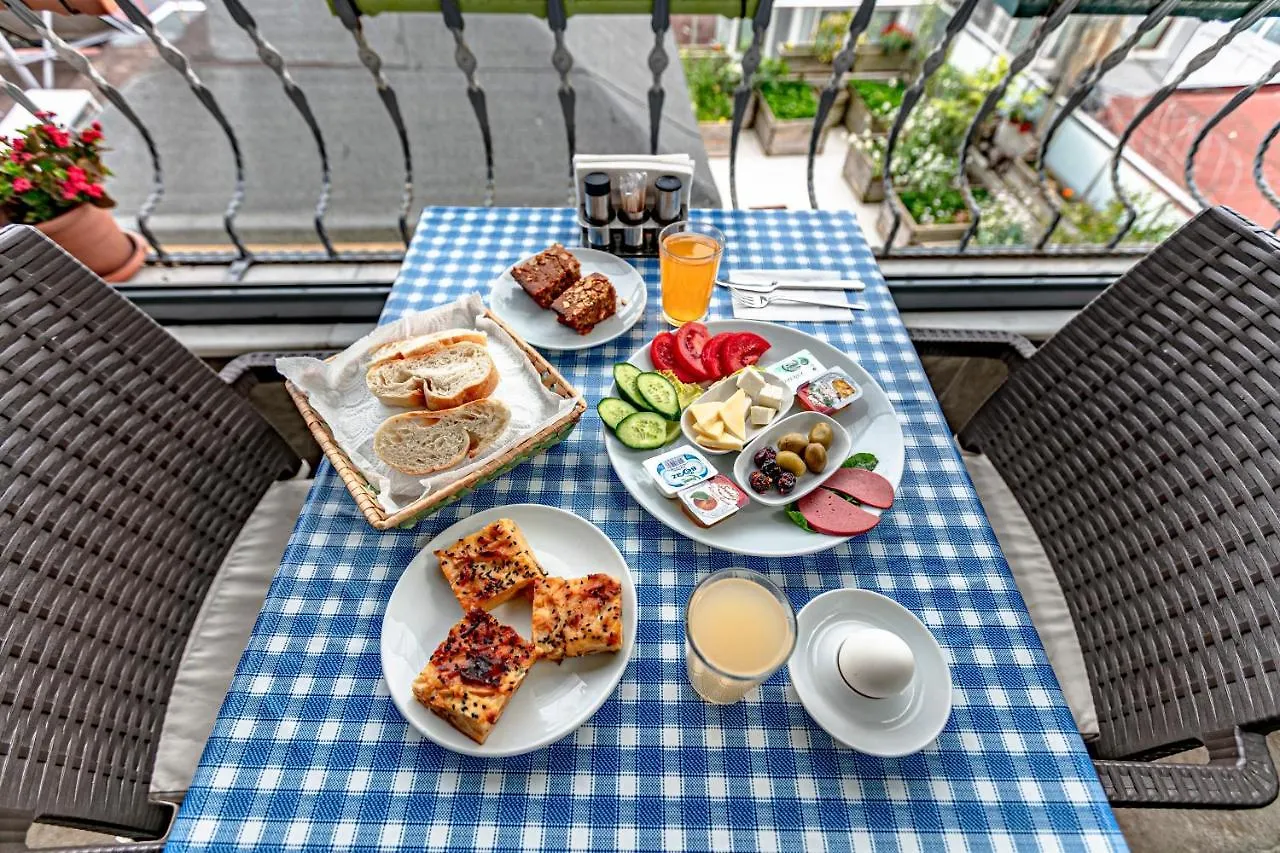 Stanpoli Hostel Стамбул