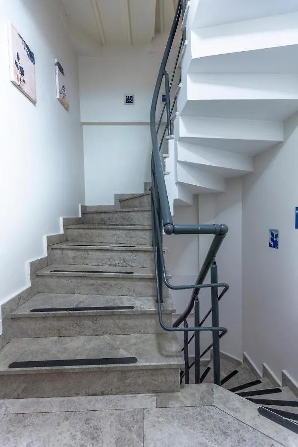 Stanpoli Hostel Стамбул